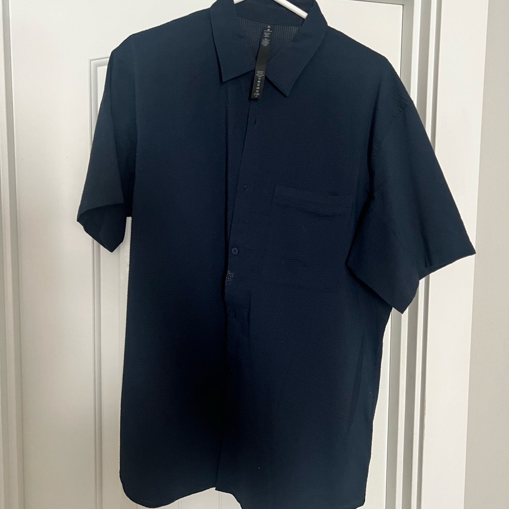 Lululemon Short Sleeve Shirt